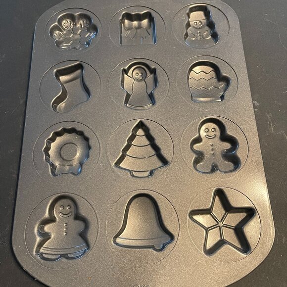 Wilton Christmas Cookie Candy Mold Pan 12 Designs Tree Wreath Angel Bell (123) - Picture 1 of 1